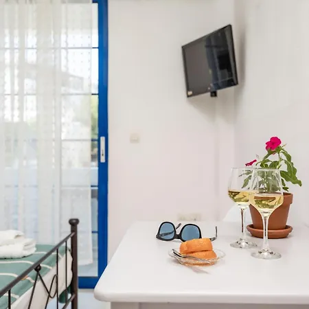 Hippocampus 2 Min Walk From The