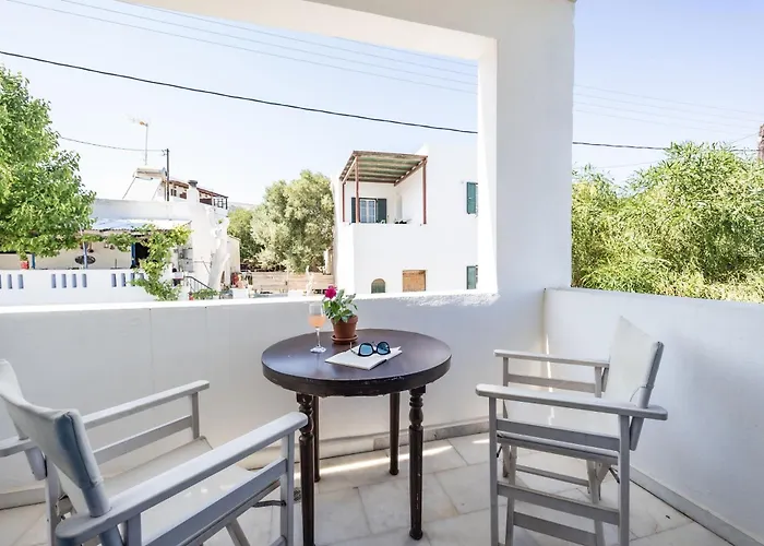 Hippocampus 2 Min Walk From The Appartement