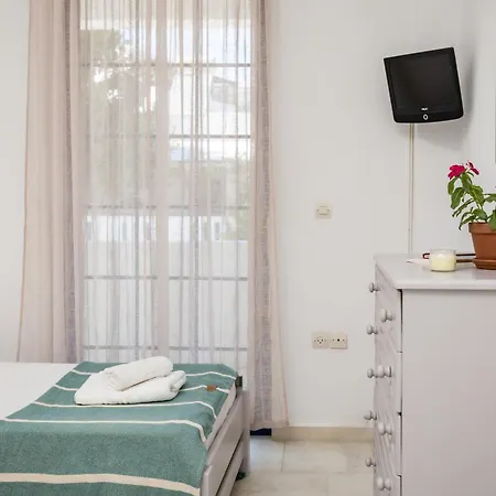 Hippocampus 2 Min Walk From The Διαμέρισμα *